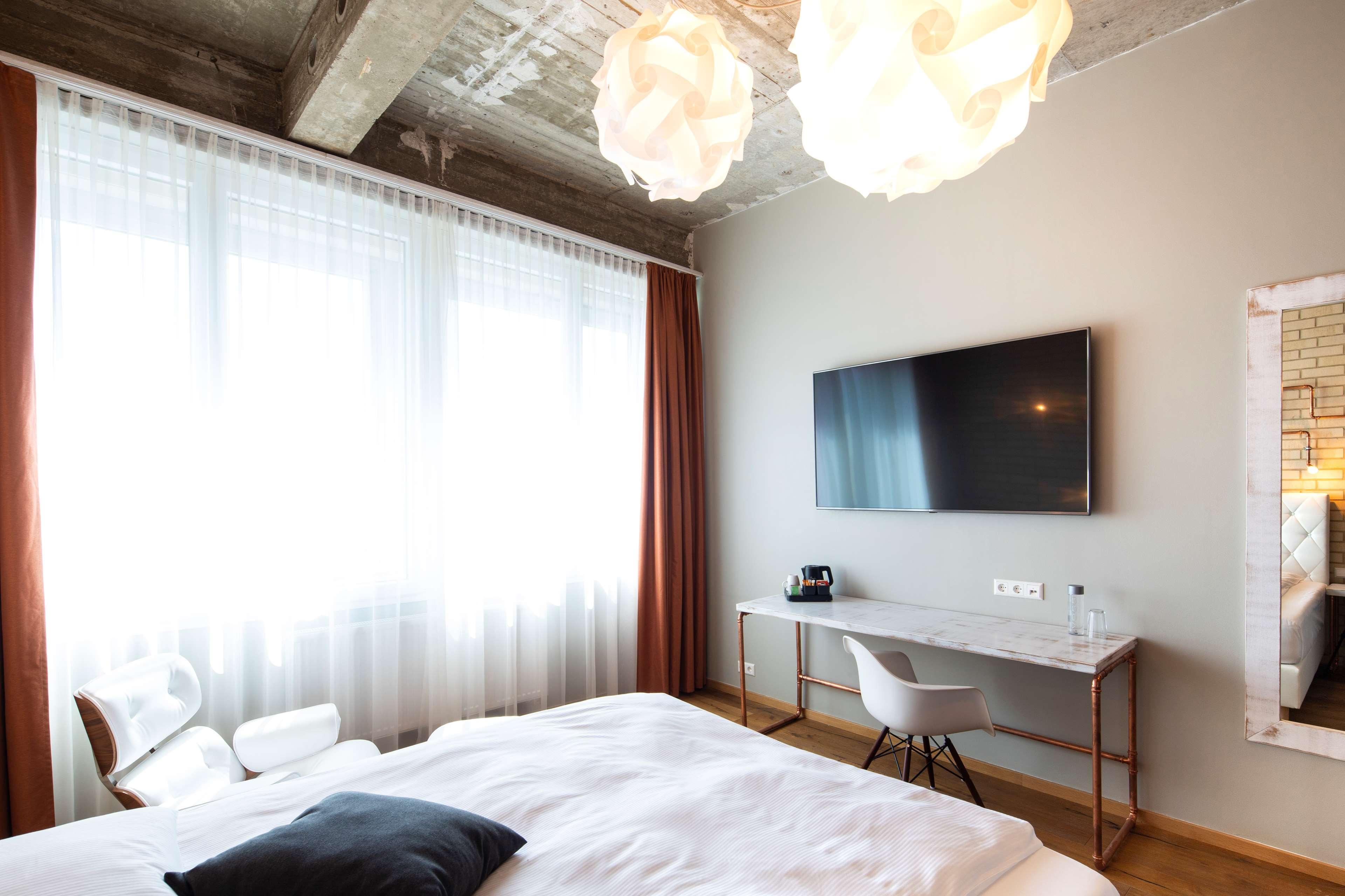 Loftstyle Hotel Eningen; Sure Hotel Collection By BW Eningen unter Achalm Exterior photo